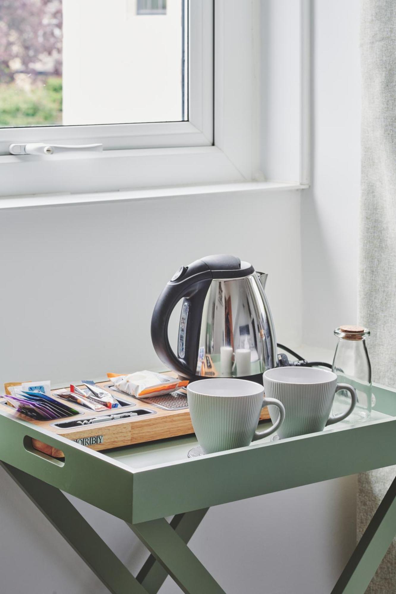 The Lansdowne Guest House Bourton-on-the-Water Екстериор снимка A kettle